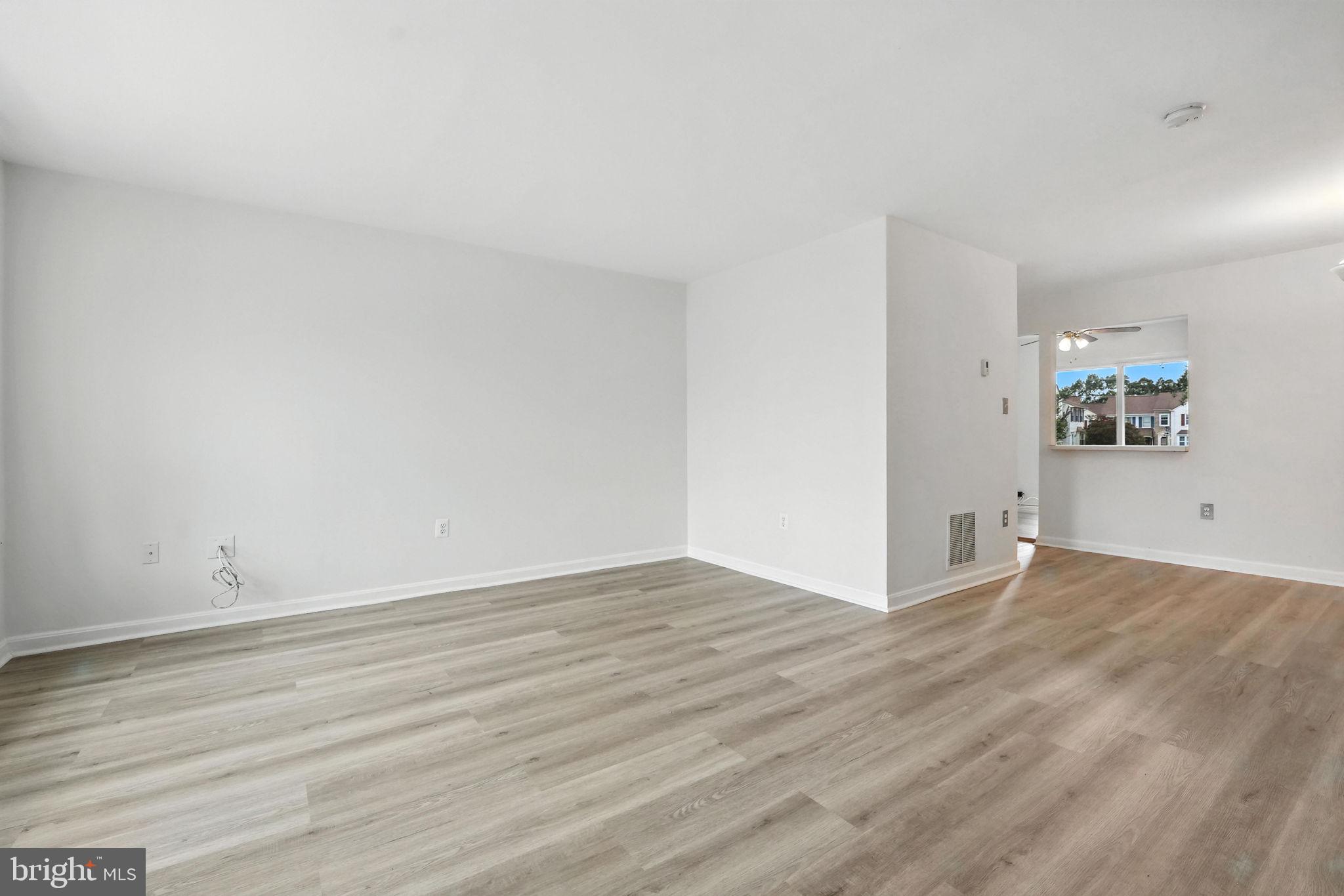 6808 Cottingham Lane Centreville, VA 20121 - Photo 2 of 23