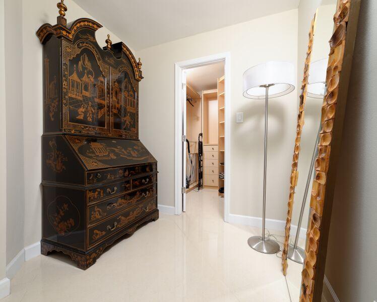 550 South Ocean Boulevard, Unit 1201 Boca Raton, FL 33432 - Photo 17 of 37 BEDROOM ALCOVE