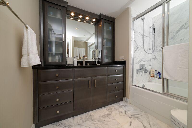 550 South Ocean Boulevard, Unit 1201 Boca Raton, FL 33432 - Photo 18 of 37 TASTEFULLY RENOVATED BATH