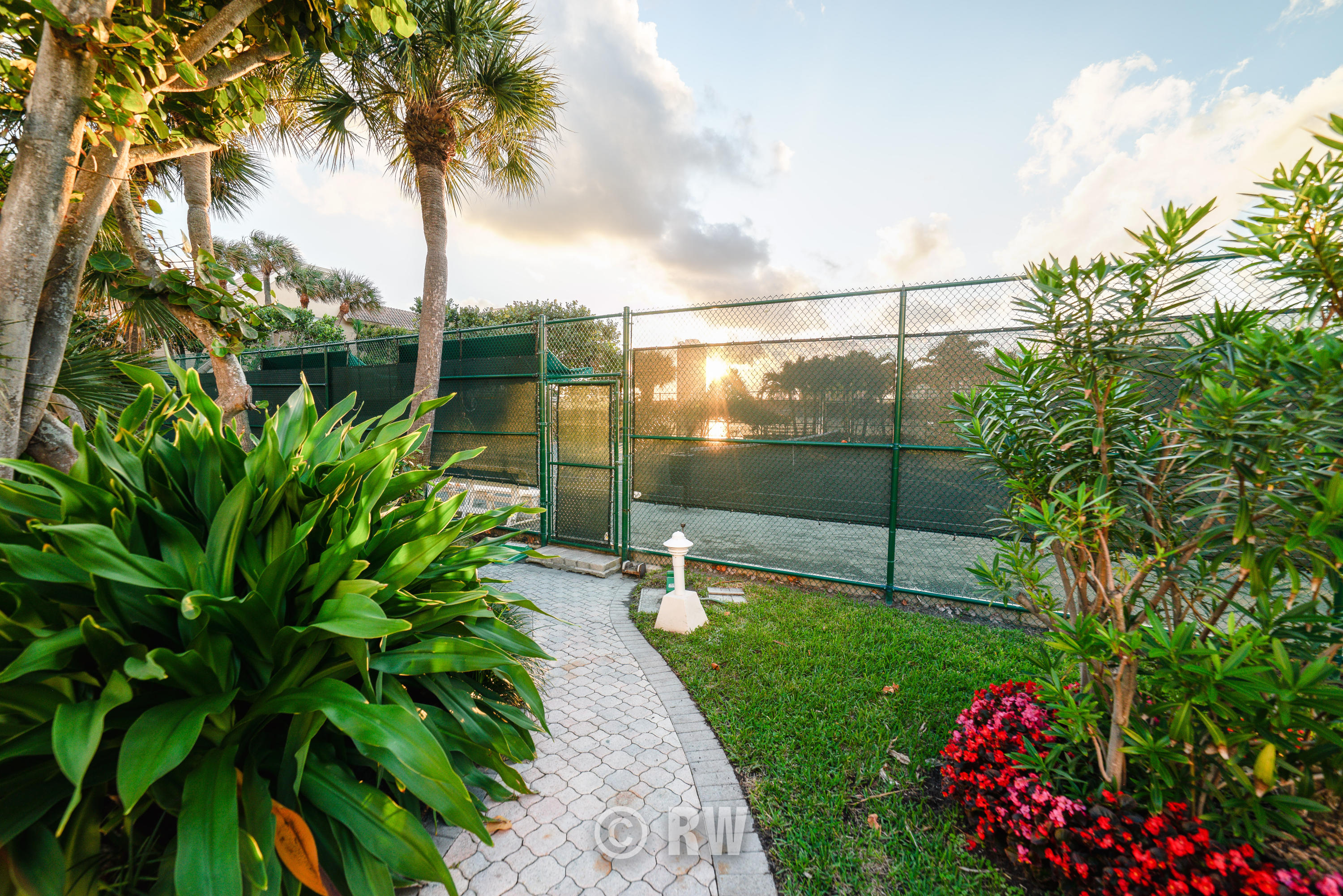 550 South Ocean Boulevard, Unit 1201 Boca Raton, FL 33432 - Photo 34 of 37 CLAY TENNIS COURT ON LAKE BOCA
