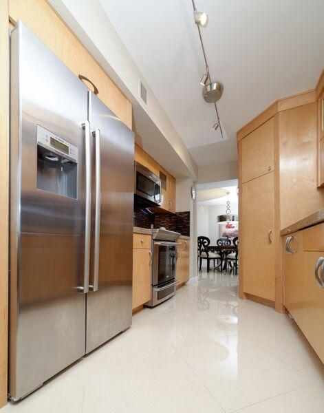 550 South Ocean Boulevard, Unit 1201 Boca Raton, FL 33432 - Photo 9 of 37 ALL TOP OF THE LINE STAINLESS APPLIANCES