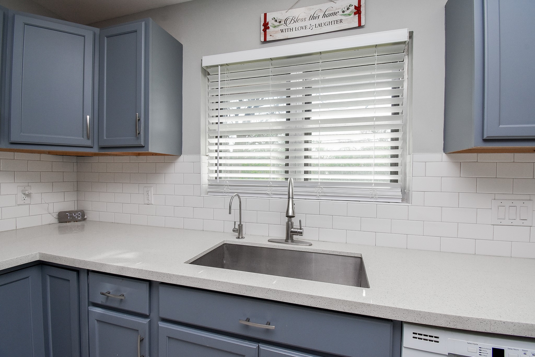 6817 Hendon Lane Houston, TX 77074 - Photo 12 of 30 a kitchen with a sink and cabinets