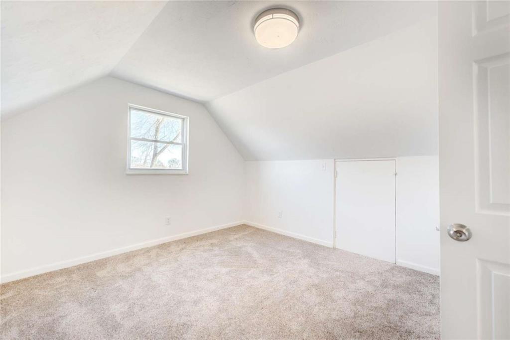 476 Peach Way Irwin, PA 15642 - Photo 24 of 25 an empty room with windows
