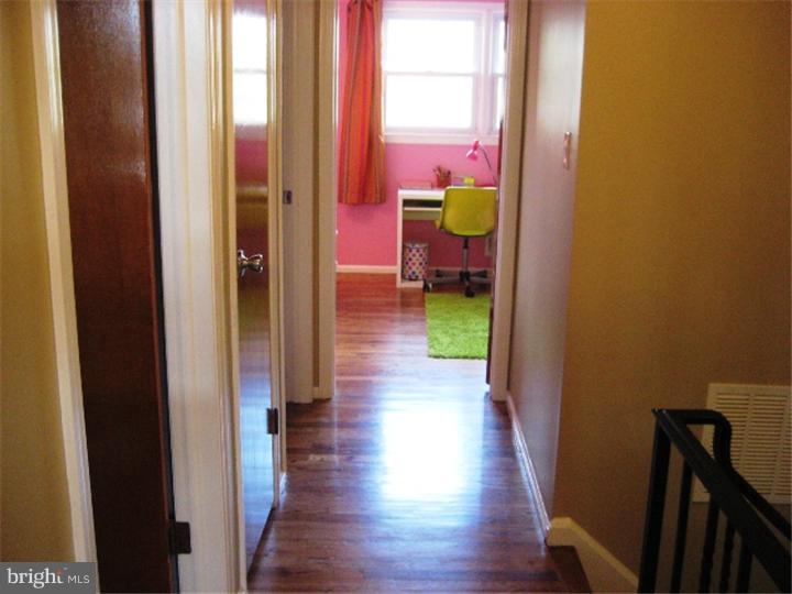 4 Tar Heels Road East Hamilton, NJ 08619 - Photo 11 of 21 Hallway