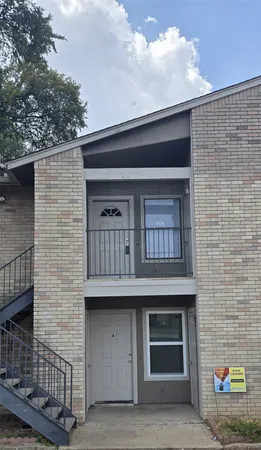 $1,300 | 5504 Rose Hill Circle, Unit A, Austin, TX 78745
