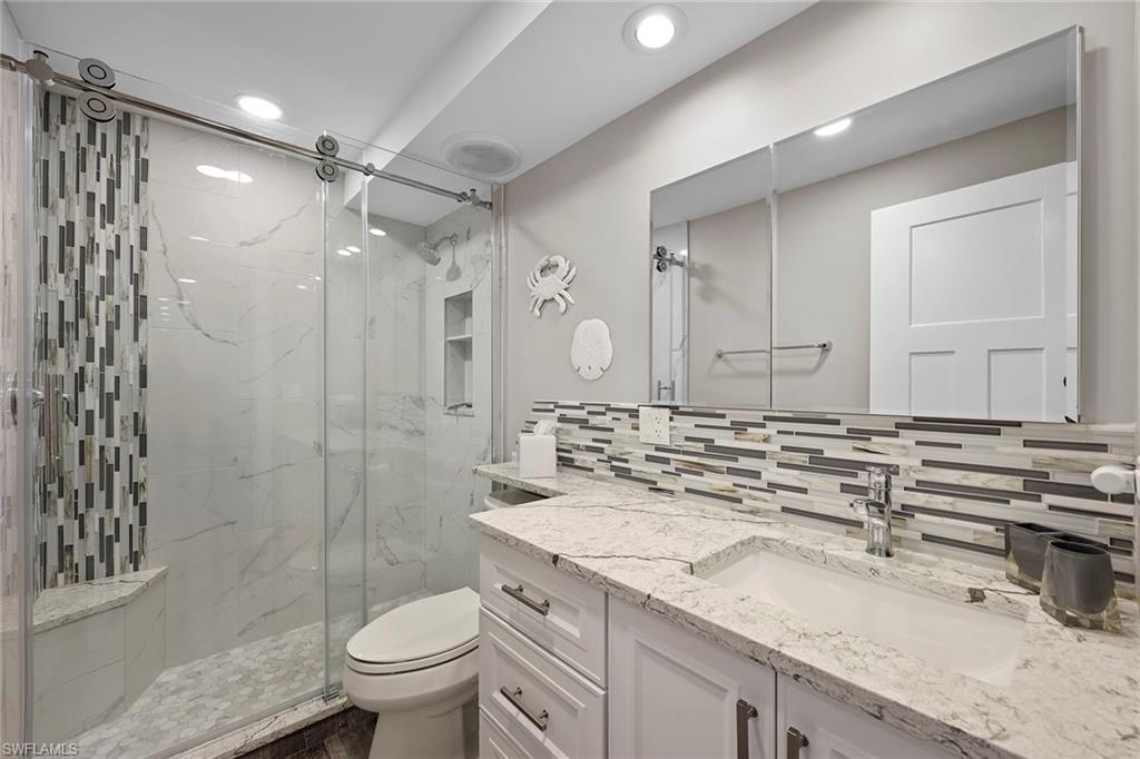 320 Seaview Court, Unit 1502 Marco Island, FL 34145 - Photo 15 of 24