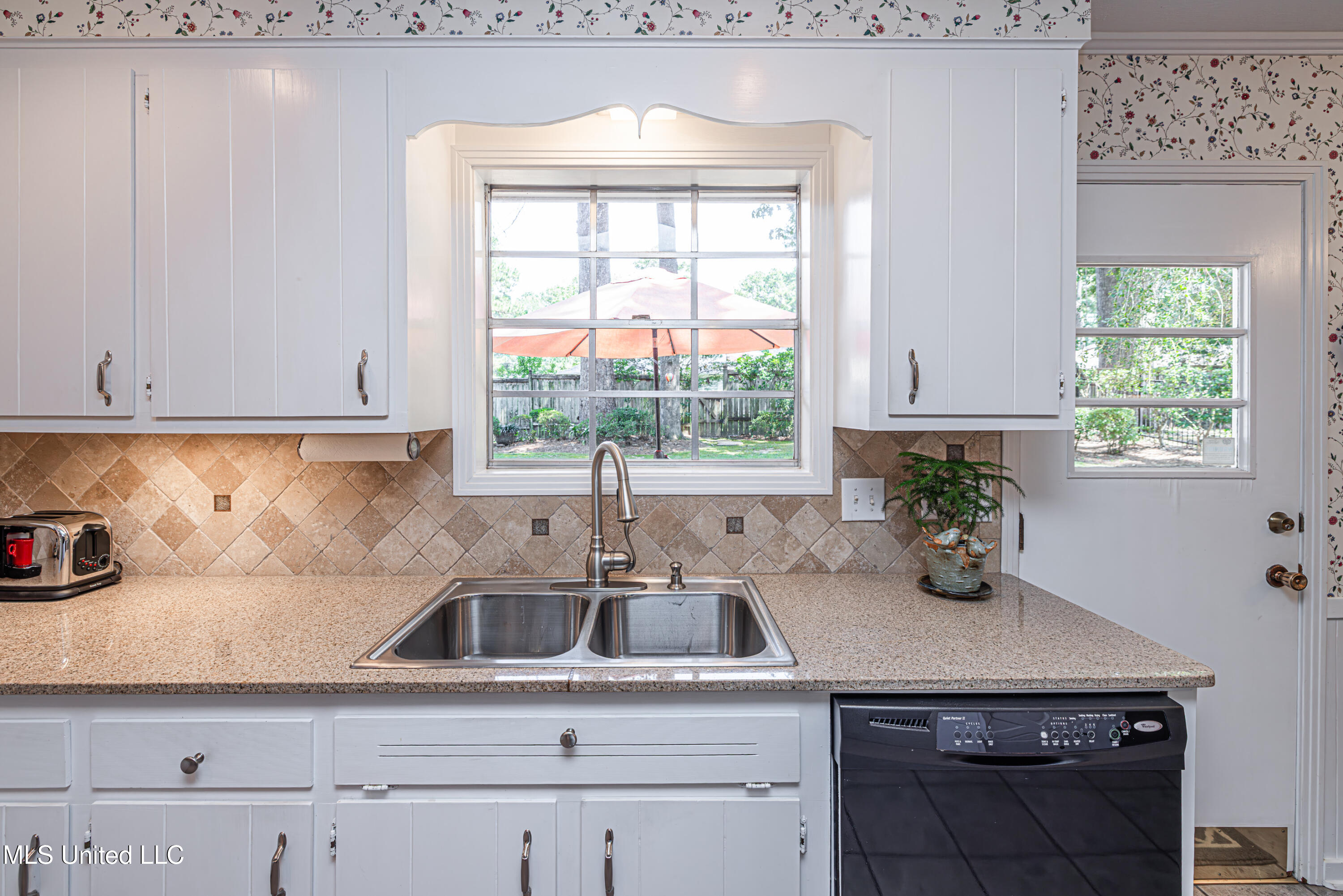 5328 Hialeah Drive Jackson, MS 39211 - Photo 20 of 65 1R4A6787