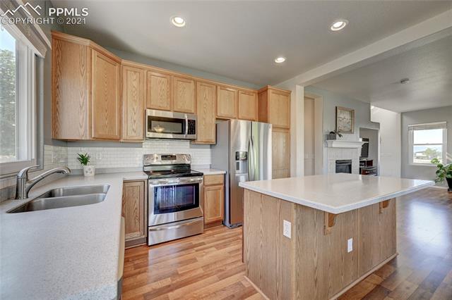 10 Avocet Loop Colorado Springs, CO 80921 - Photo 11 of 46 Gallery Image 11