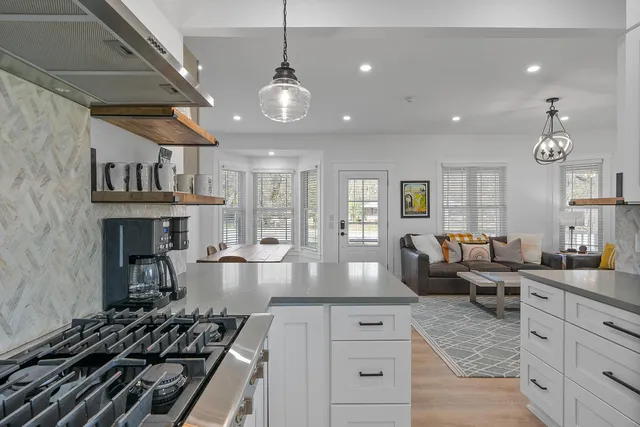 $675,000 | 397 West Geneva Street, Williams Bay, WI 53191