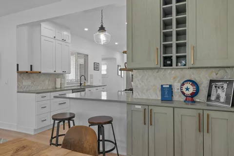 $689,000 | 397 West Geneva Street, Williams Bay, WI 53191