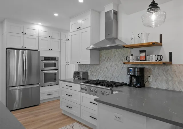 $675,000 | 397 West Geneva Street, Williams Bay, WI 53191