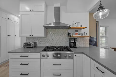 $689,000 | 397 West Geneva Street, Williams Bay, WI 53191