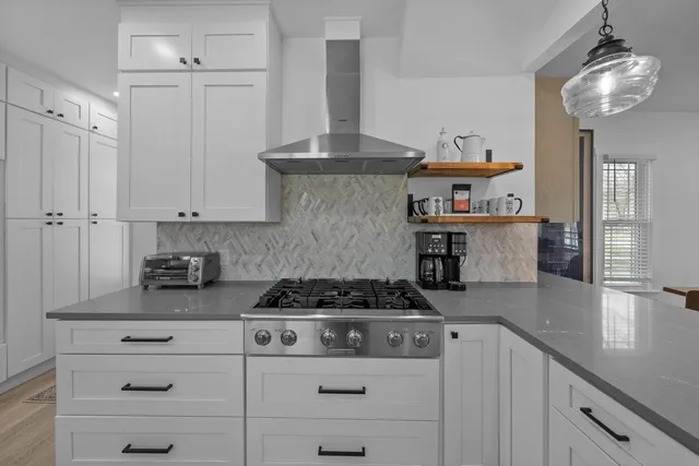 $675,000 | 397 West Geneva Street, Williams Bay, WI 53191