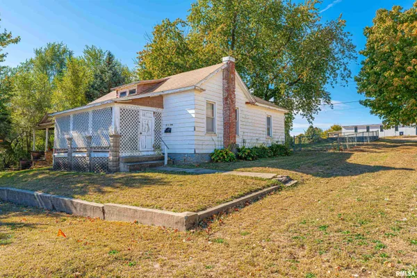 $32,000 | 202 South Vine Street, Mount Pulaski, IL 62548