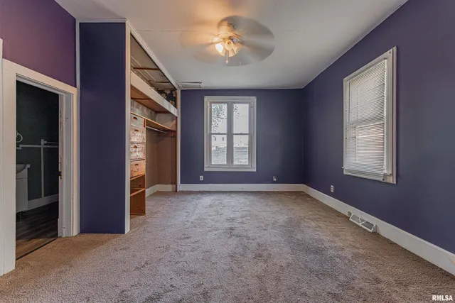 $49,900 | 202 South Vine Street, Mount Pulaski, IL 62548