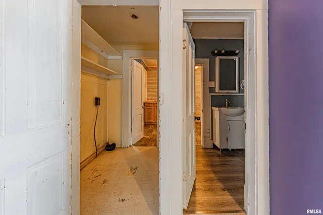 $49,900 | 202 South Vine Street, Mount Pulaski, IL 62548