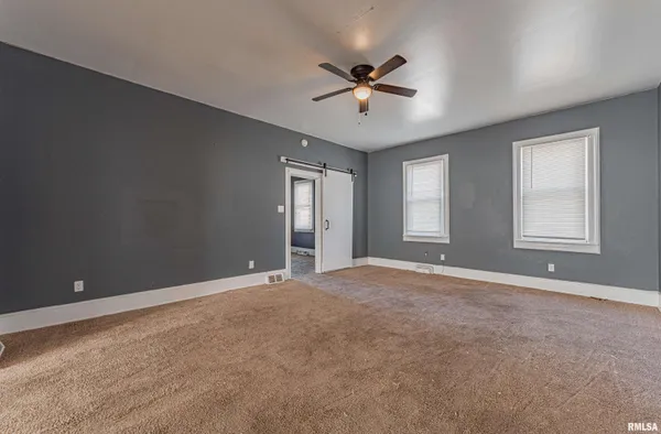 $32,000 | 202 South Vine Street, Mount Pulaski, IL 62548