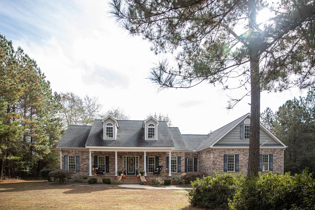 236 Country Club Road Edgefield, SC 29824 - Photo 4 of 46