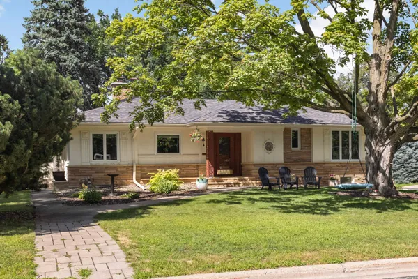 $550,000 | 4900 Frontenac Avenue, Golden Valley, MN 55422