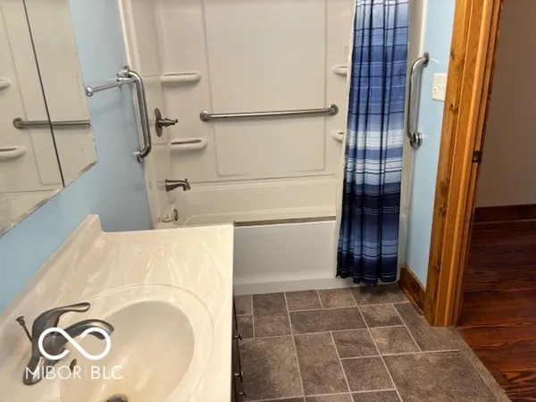 $1 | 3814 North State Road 39, Danville, IN 46122