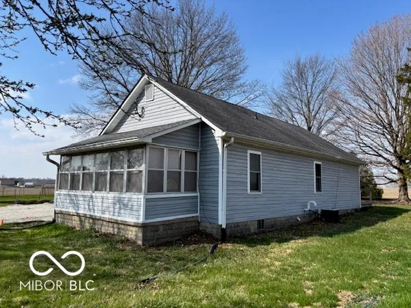 $1 | 3814 North State Road 39, Danville, IN 46122