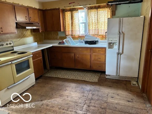 $1 | 3814 North State Road 39, Danville, IN 46122