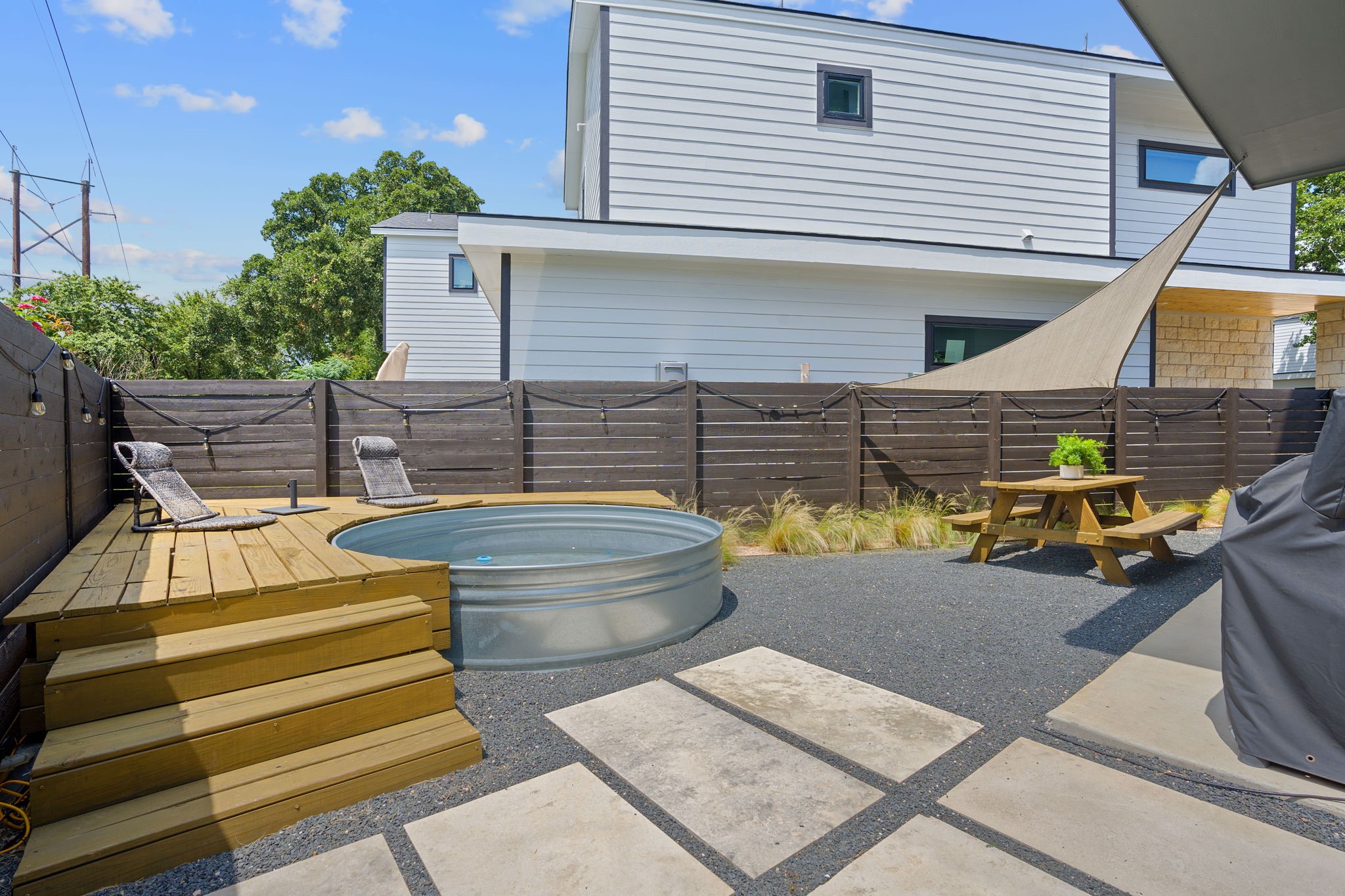 5806 Sutherlin Road Austin, TX 78723 - Photo 2 of 24