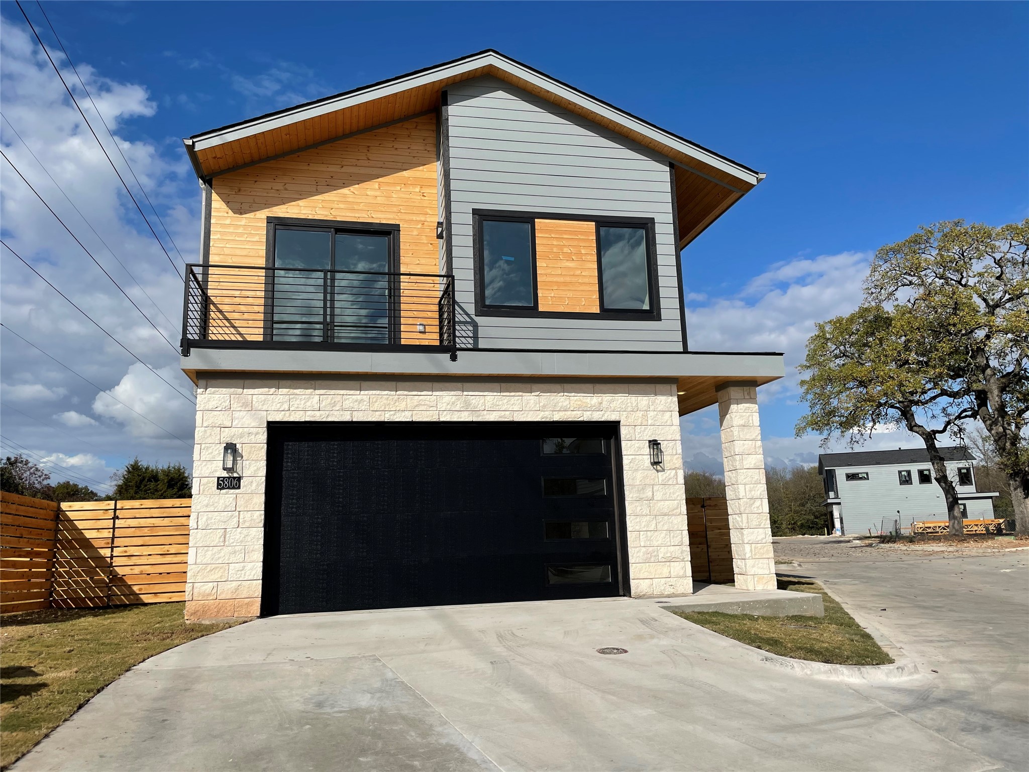 5806 Sutherlin Road Austin, TX 78723 - Photo 22 of 24