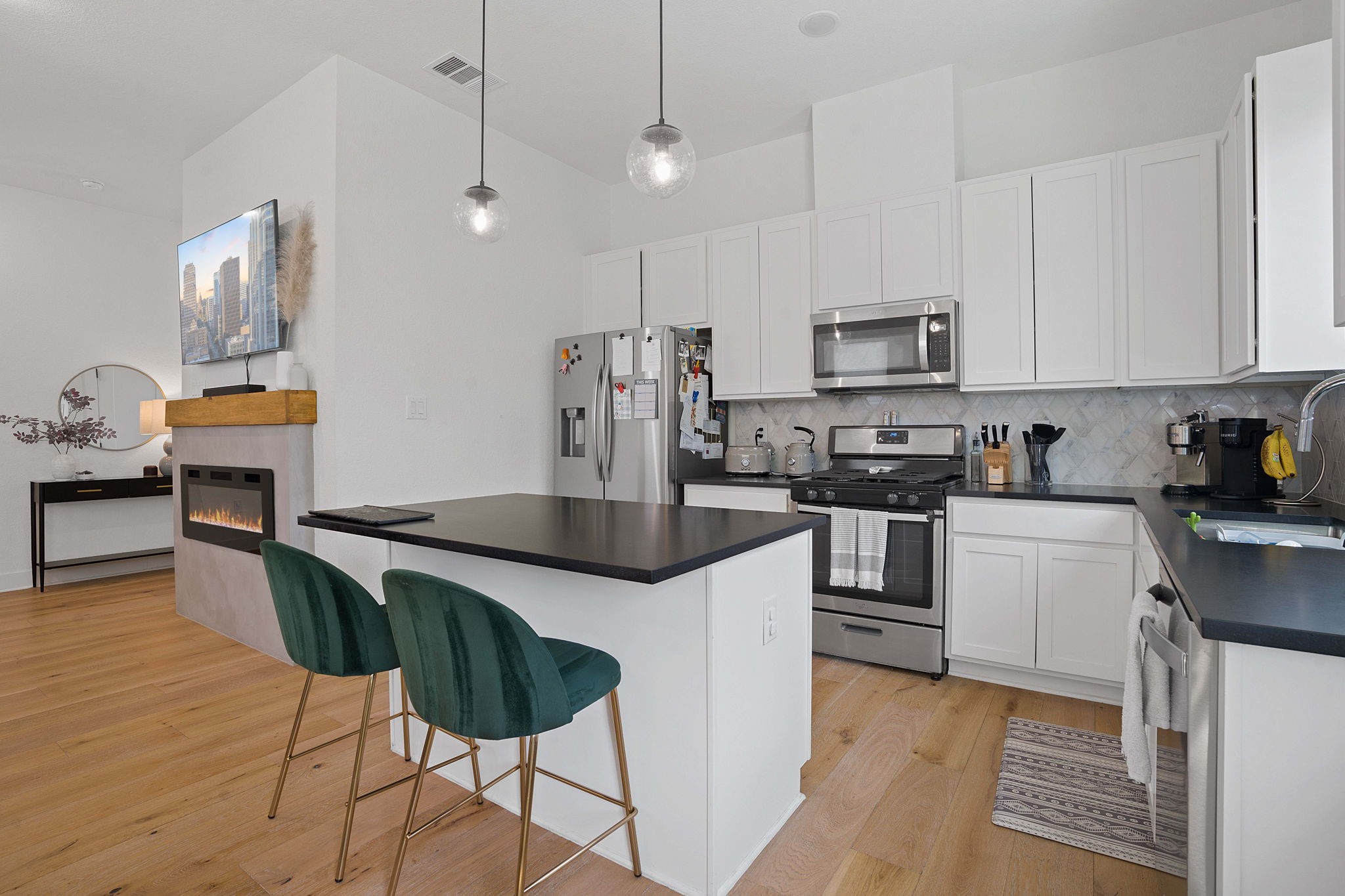 5806 Sutherlin Road Austin, TX 78723 - Photo 6 of 24