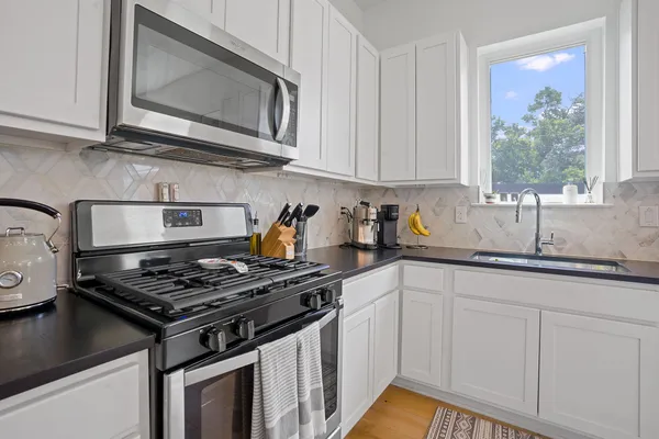 $3,500 | 5806 Sutherlin Road, Austin, TX 78723