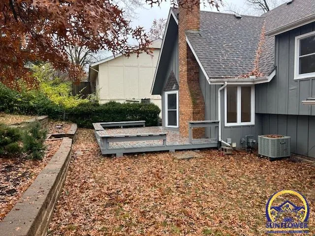 $274,950 | 3116 Southwest Stone Avenue, Topeka, KS 66614