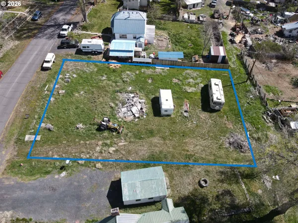 $40,000 | North Roanoke Avenue, Unit 7000, Hines, OR 97738