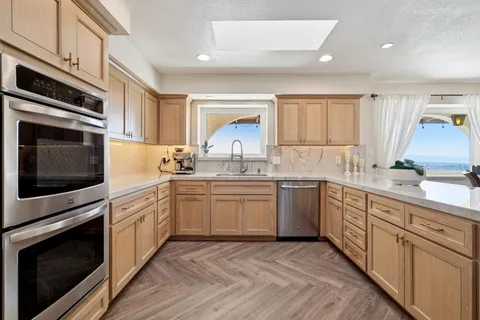 $2,100,000 | 6066 Monte Verde Court, Castro Valley, CA 94552