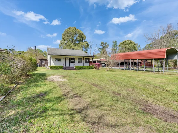 $239,999 | 215 Sparkling Water Drive, Huffman, TX 77336