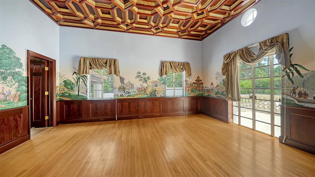 4423 Bay Shore Road Sarasota, FL 34234 - Photo 40 of 51 wooden floor in a room