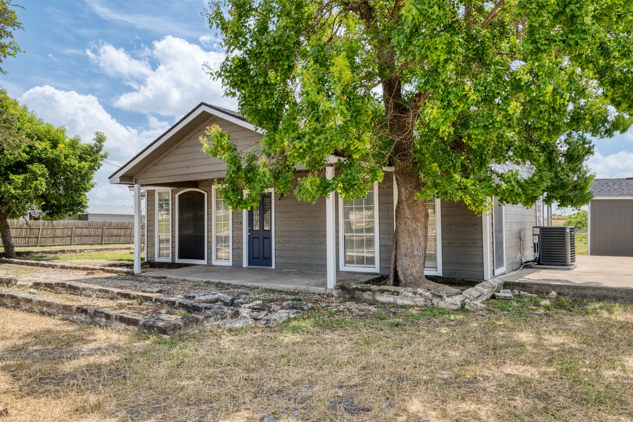 2701 Windy Ridge Road Taylor, TX 76574 - Photo 4 of 28