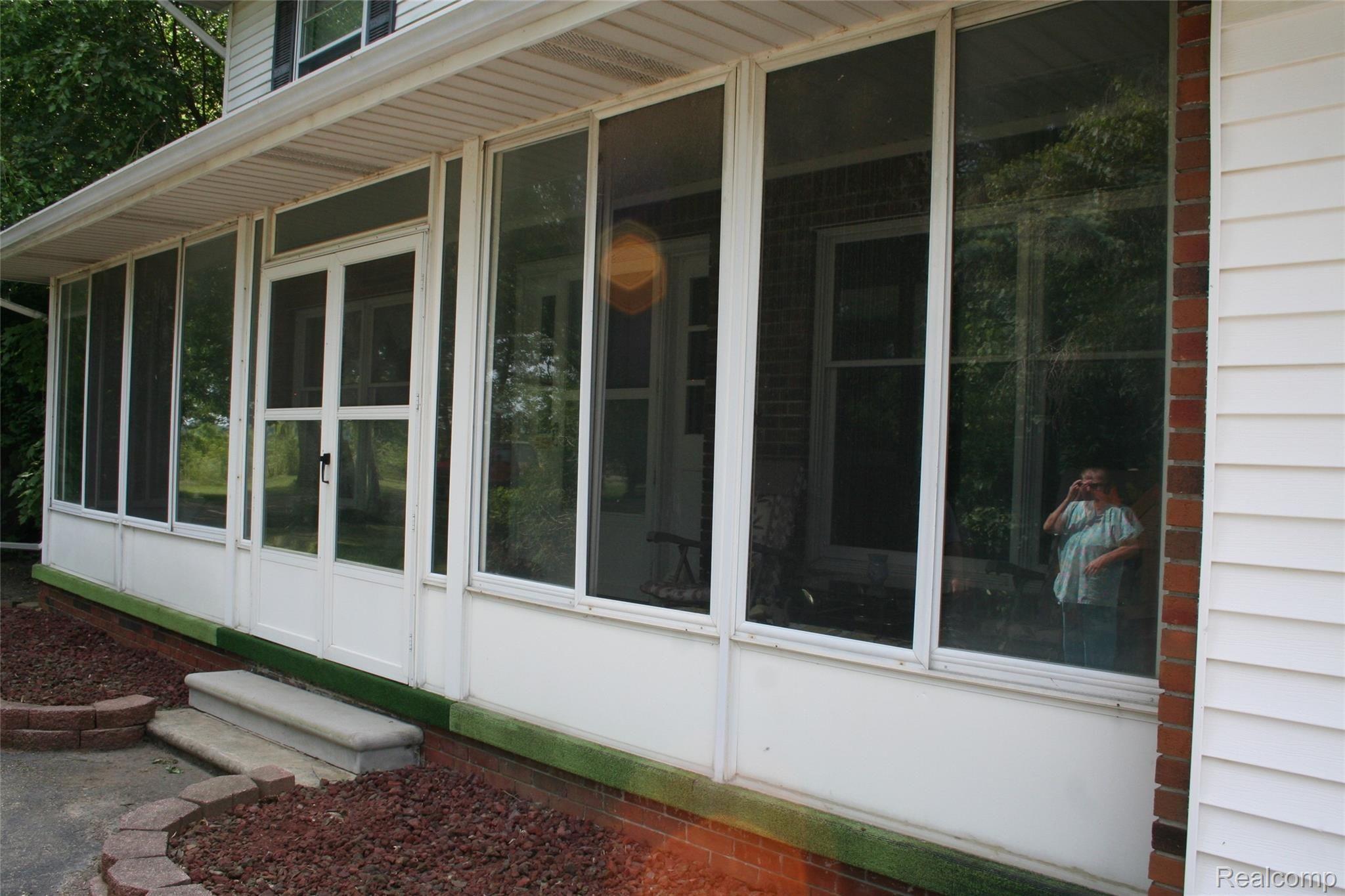 1950 Buhl Road Newport, MI 48166 - Photo 48 of 58 IMG_3342.JPG