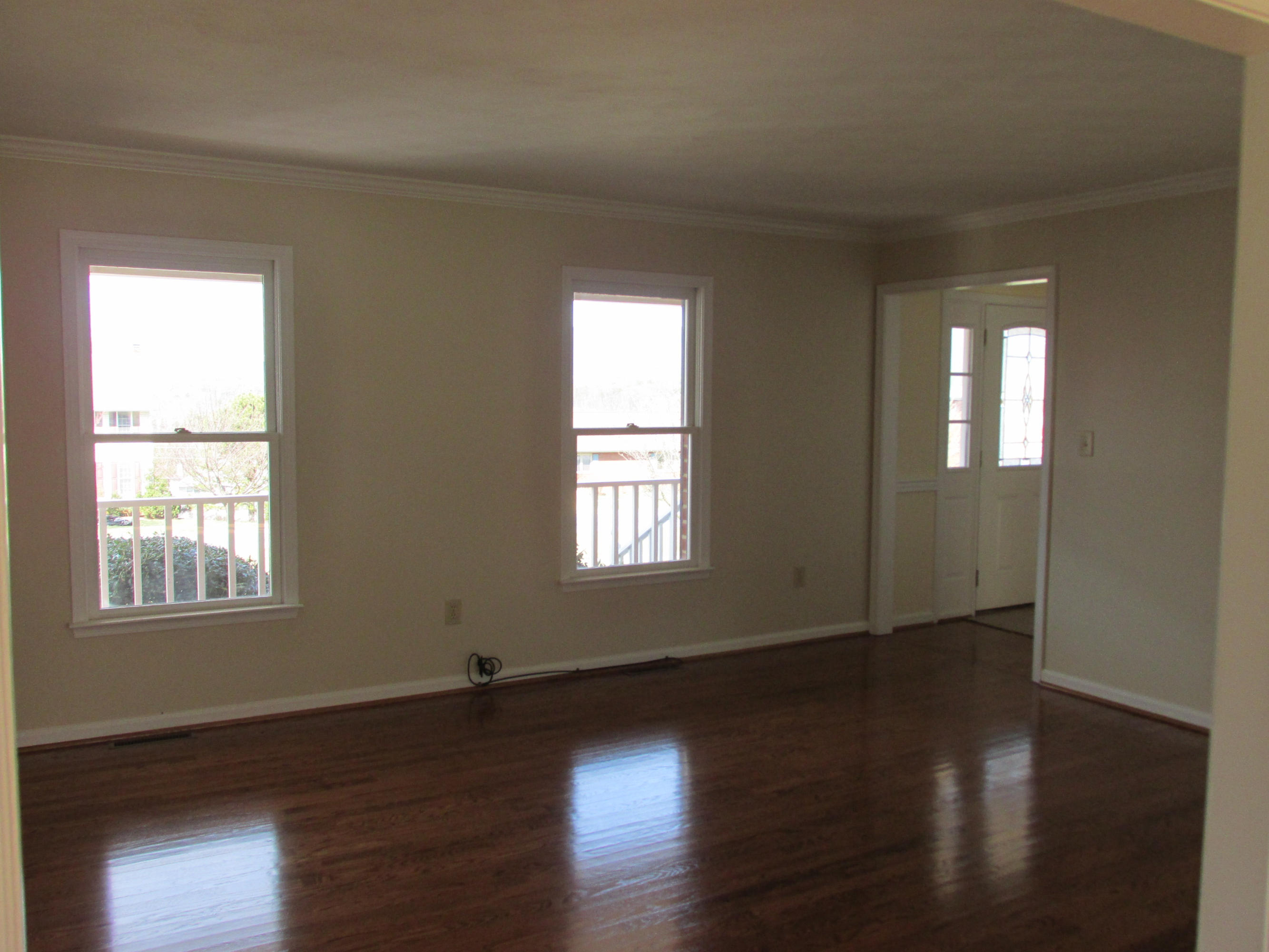 218 Winesap Road Roanoke, VA 24019 - Photo 6 of 33 Living Room