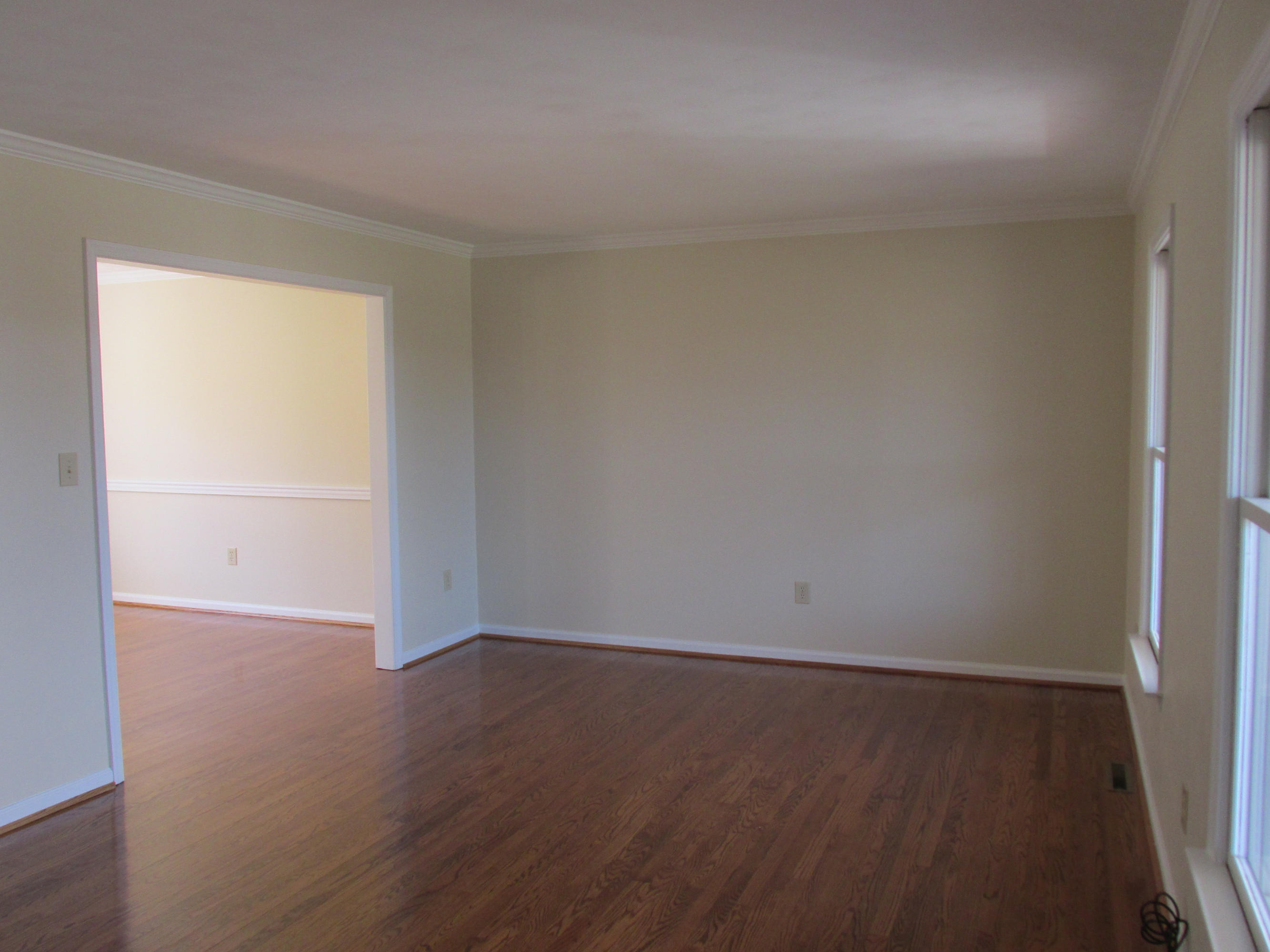 218 Winesap Road Roanoke, VA 24019 - Photo 7 of 33 Living room