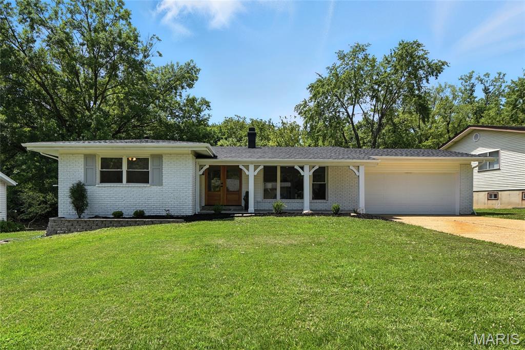 15282 Springrun Drive Chesterfield, MO 63017 - Photo 1 of 33 Gallery Image 1