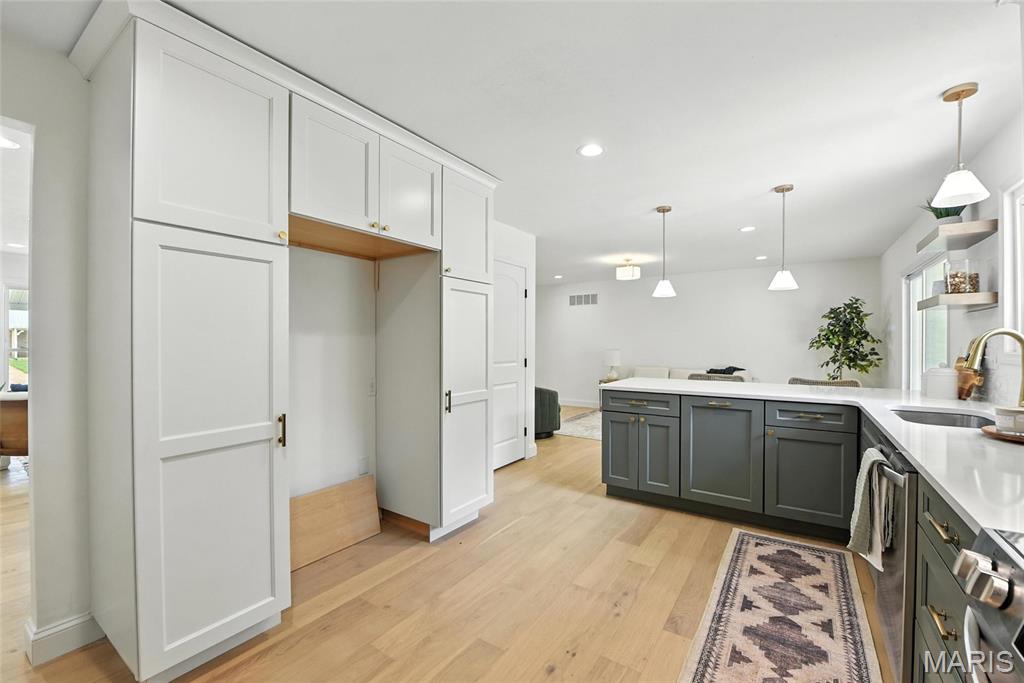 15282 Springrun Drive Chesterfield, MO 63017 - Photo 13 of 33 Gallery Image 13