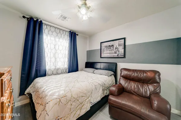 $374,900 | 5515 South 15th Way, Phoenix, AZ 85040