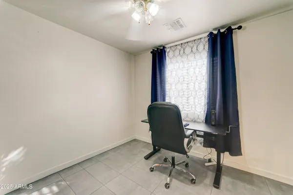 $374,900 | 5515 South 15th Way, Phoenix, AZ 85040