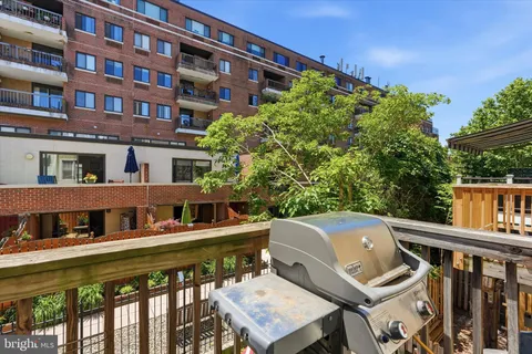 $1,895,000 | 212 Gaskill Street, Philadelphia, PA 19147