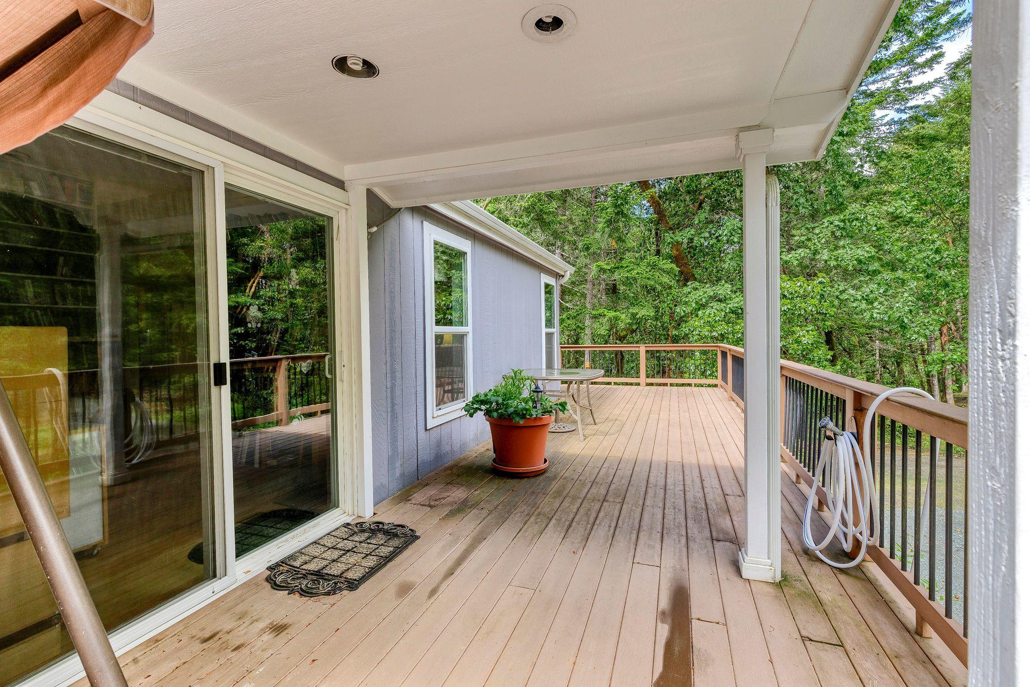 877 Marcy Loop Road Grants Pass, OR 97527 - Photo 42 of 56 aCWIFQ6g