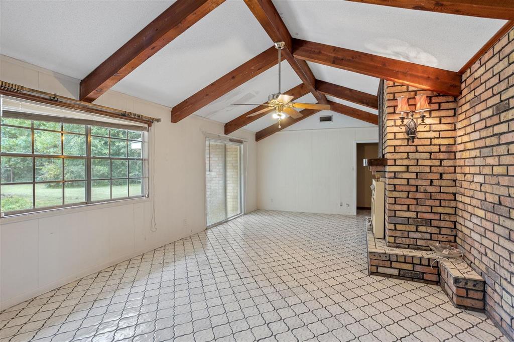 2295 Sutherland Road Lake Charles, LA 70611 - Photo 4 of 15 Gallery Image 4