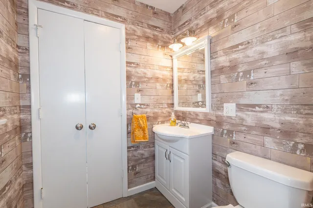 $379,000 | 1755 Farview Drive, Peru, IN 46970