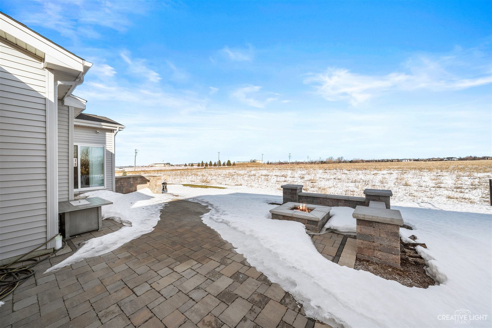 3806 Monterey Circle Algonquin, IL 60102 - Photo 27 of 33 a view of a terrace with lawn chairs