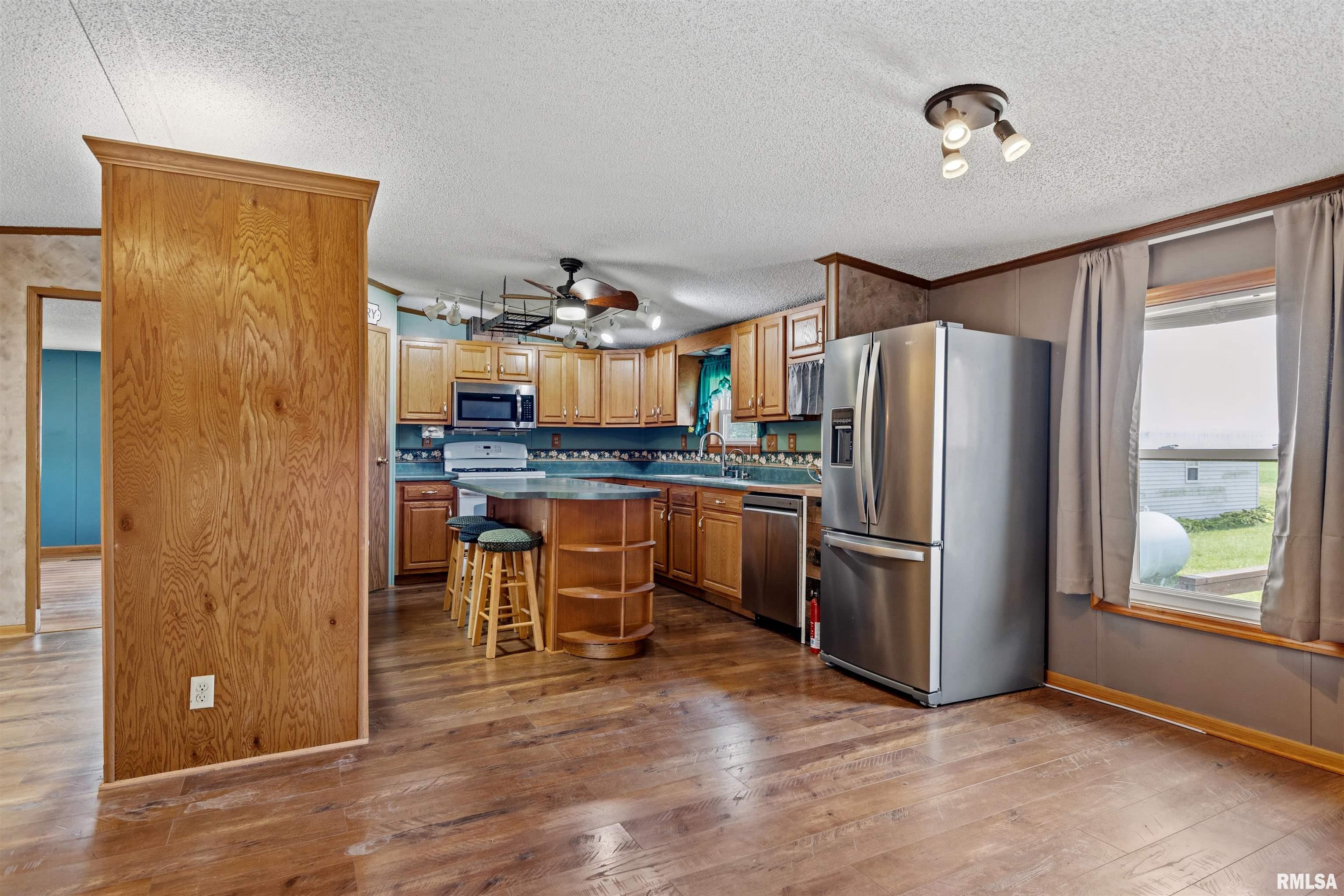 28457 Tutman Road Greenview, IL 62642 - Photo 11 of 46 Gallery Image 11