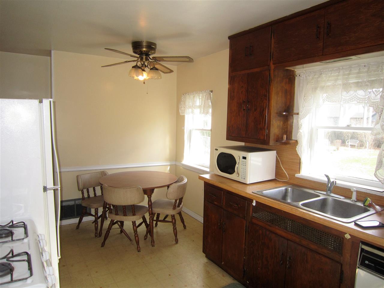 18420 Bulla Road South Bend, IN 46637 - Photo 9 of 31 Gallery Image 9